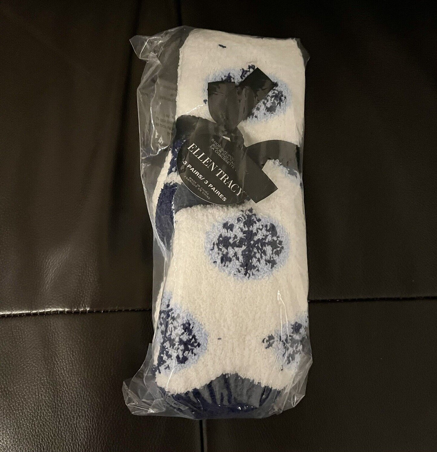 2 X ELLEN TRACY Ellen Tracy Women's 3-pk Ornaments Cozy Socks (Total 6 pairs)NWT