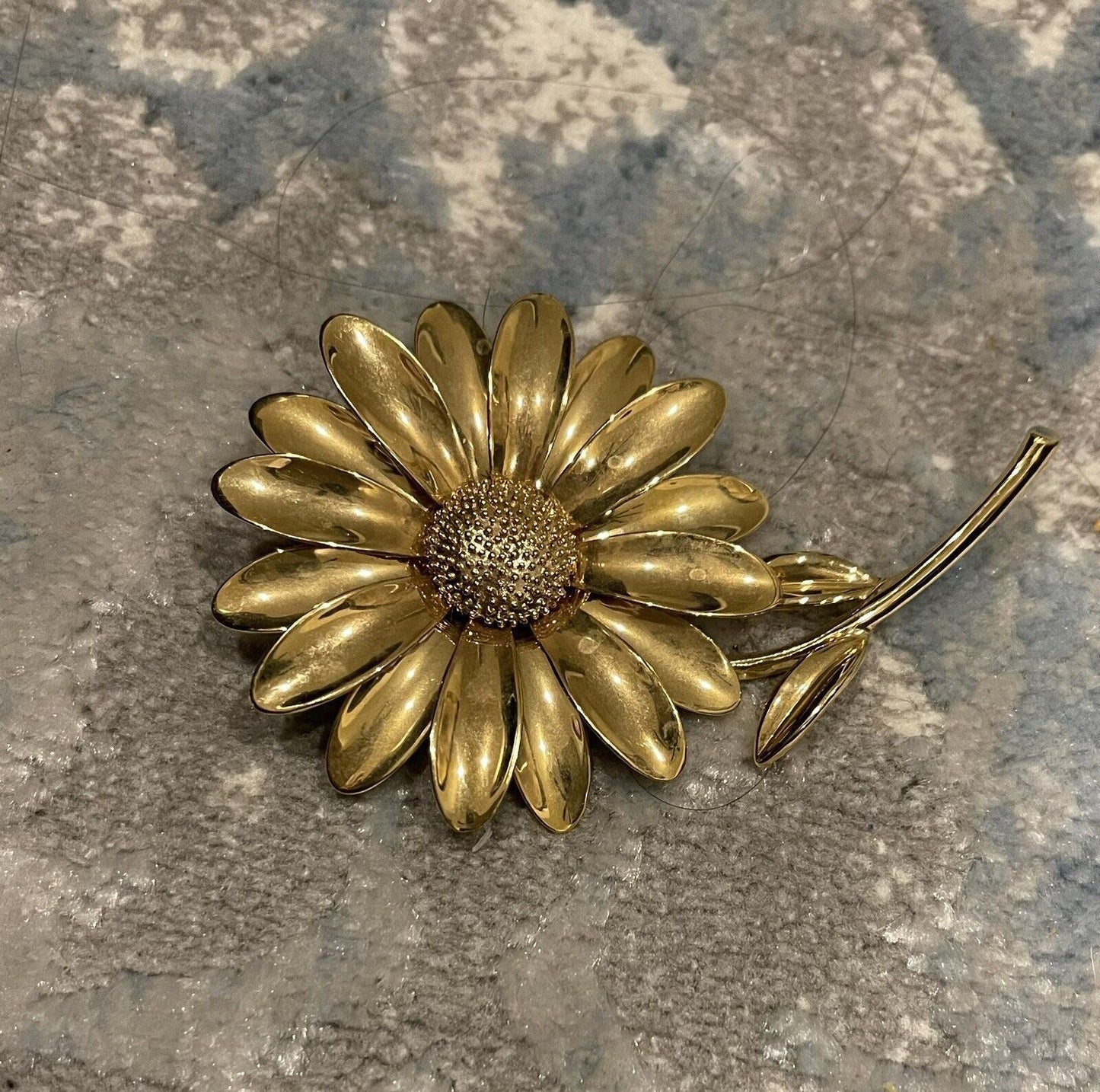 Banana Republic Large sunflower pin gold tone brooch pin