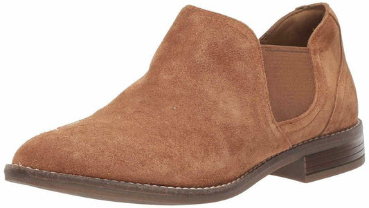Women's Clarks Camzin Maple Chelsea Bootie Tan Suede Wide Size 6 W NEW IN BOX