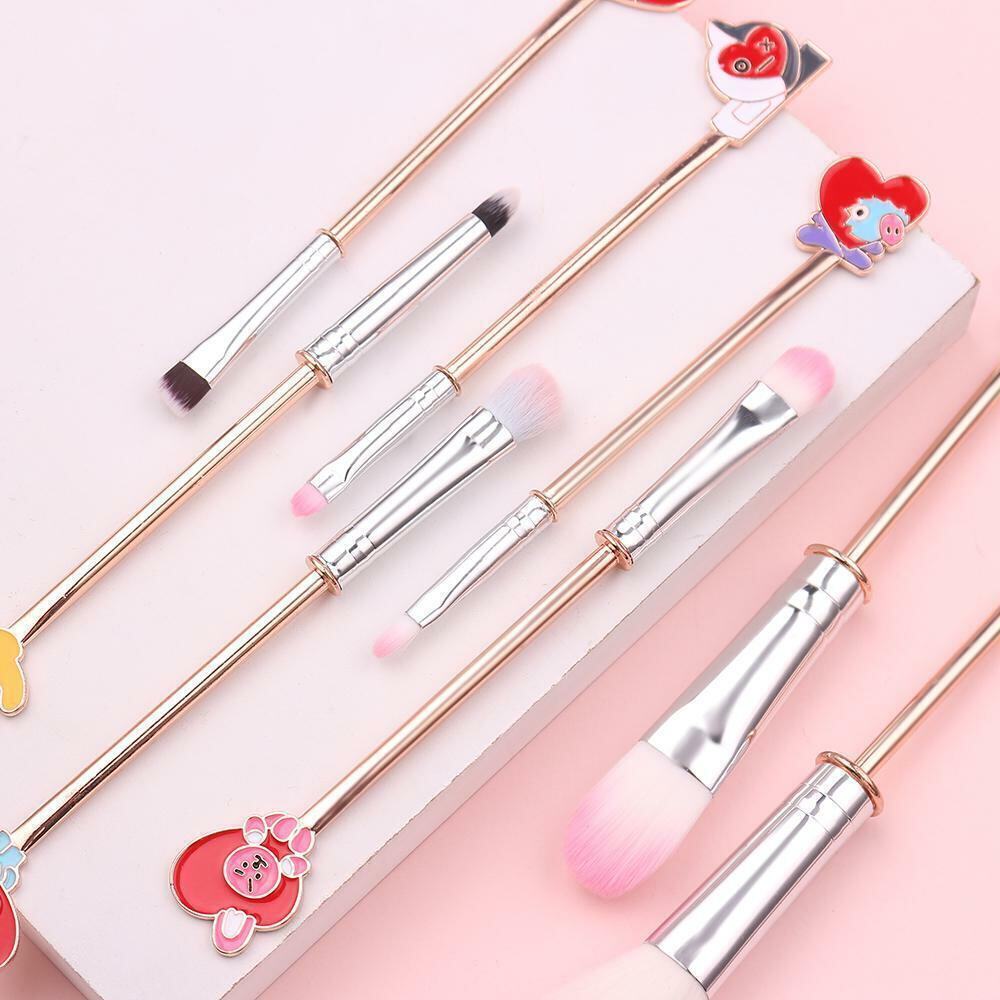 BTS, BT21 -8 PCS Makeup Brushes Cosmetic Tool Set w Lanyard Makeup Bag NWT