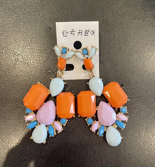Beautiful Chandelier Drop Dangle Fashion Earrings Gold Tone (Made in Korea) NWT